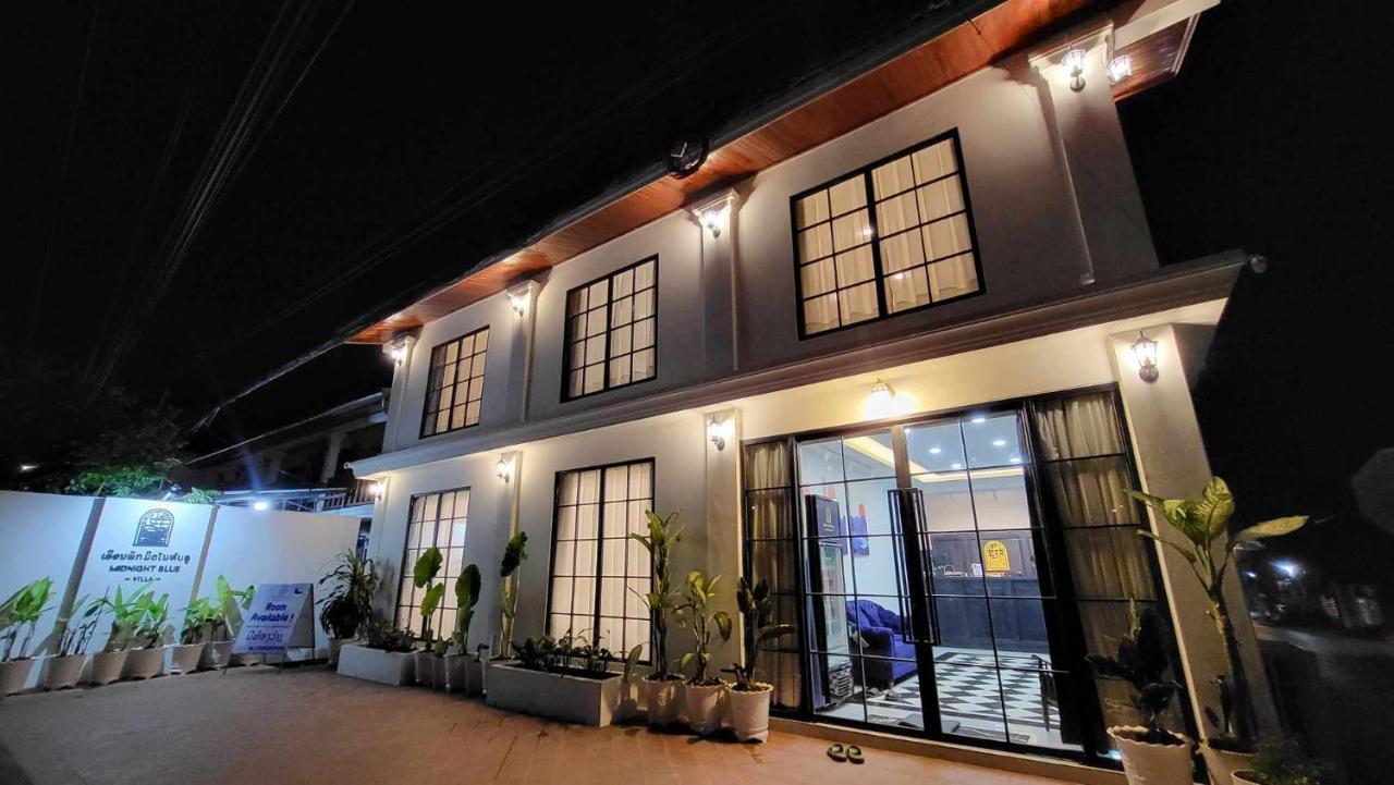 Midnight Blue Guesthouse Luang Prabang Buitenkant foto