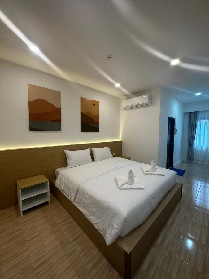 Midnight Blue Guesthouse Luang Prabang Buitenkant foto