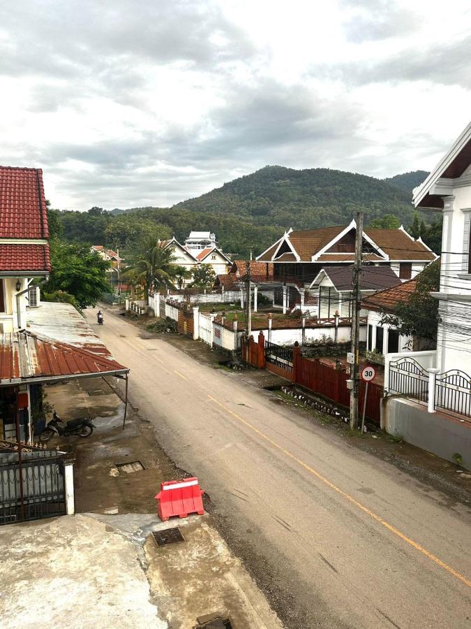 Midnight Blue Guesthouse Luang Prabang Buitenkant foto