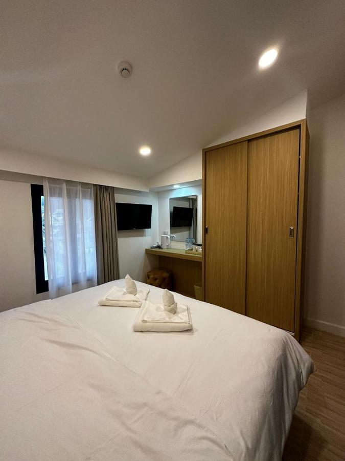 Midnight Blue Guesthouse Luang Prabang Buitenkant foto