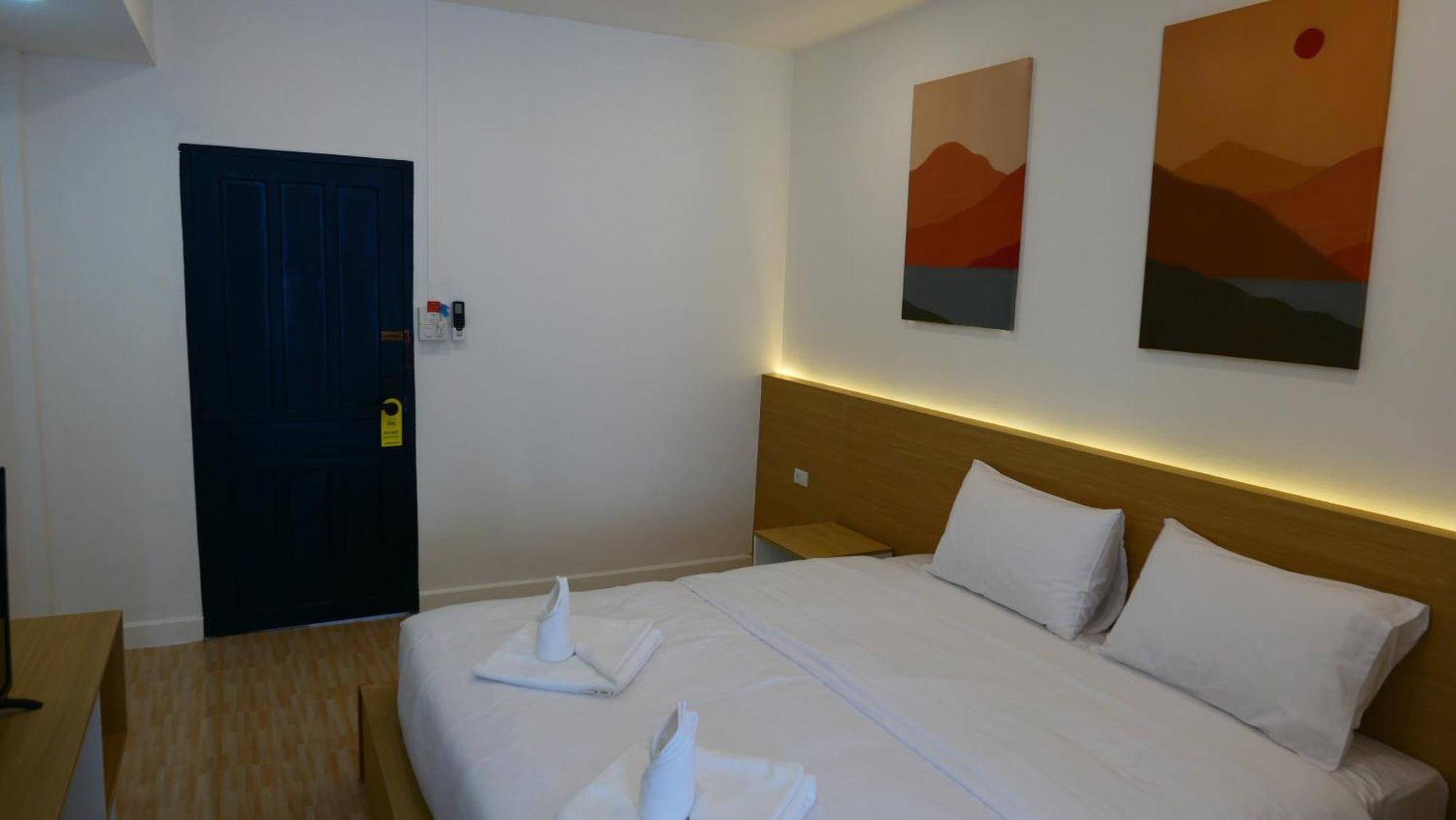 Midnight Blue Guesthouse Luang Prabang Buitenkant foto
